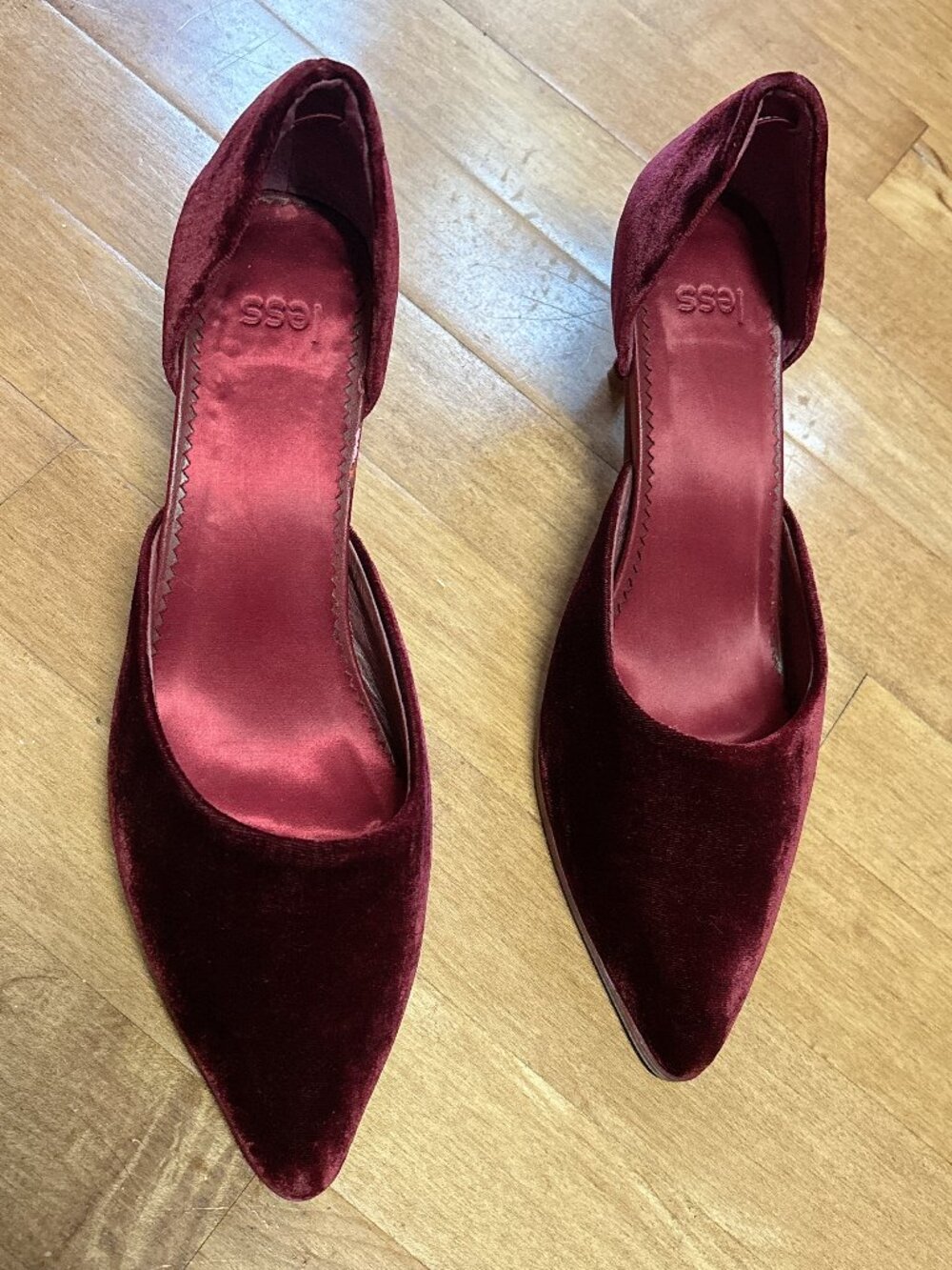 LESS Burgundy Velvet Kitten Heels – Size 7–7.5